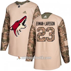Män Ishockey Arizona Coyotes Tröja Oliver Ekman-Larsson 23 Adidas 2017-2018 Camo Veterans Day Practice Authentic